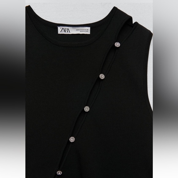 ZARA KNIT TOP WITH JEWEL BUTTONS
BLACK - Picture 4 of 4